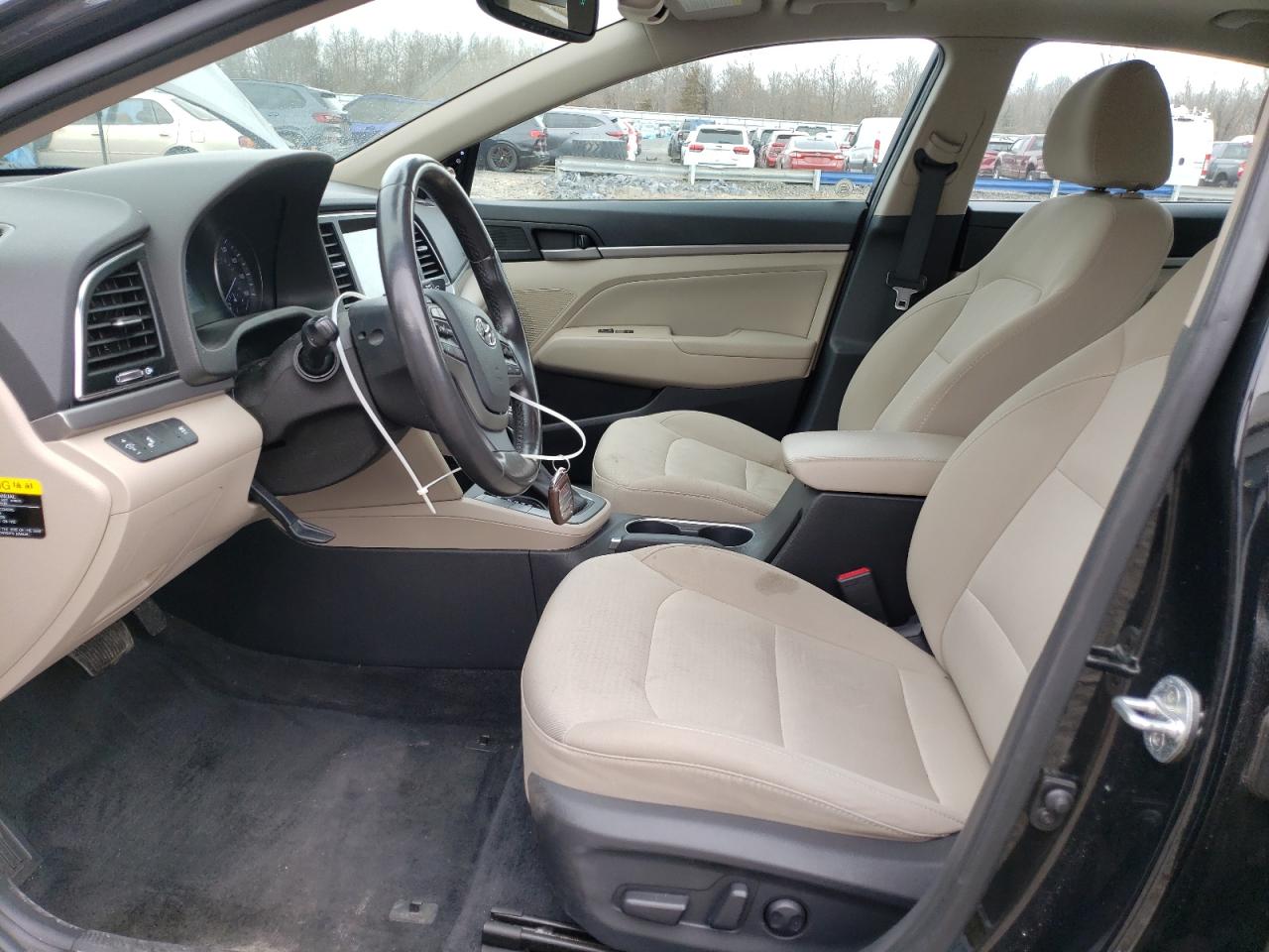 2017 Hyundai Elantra - Image 7