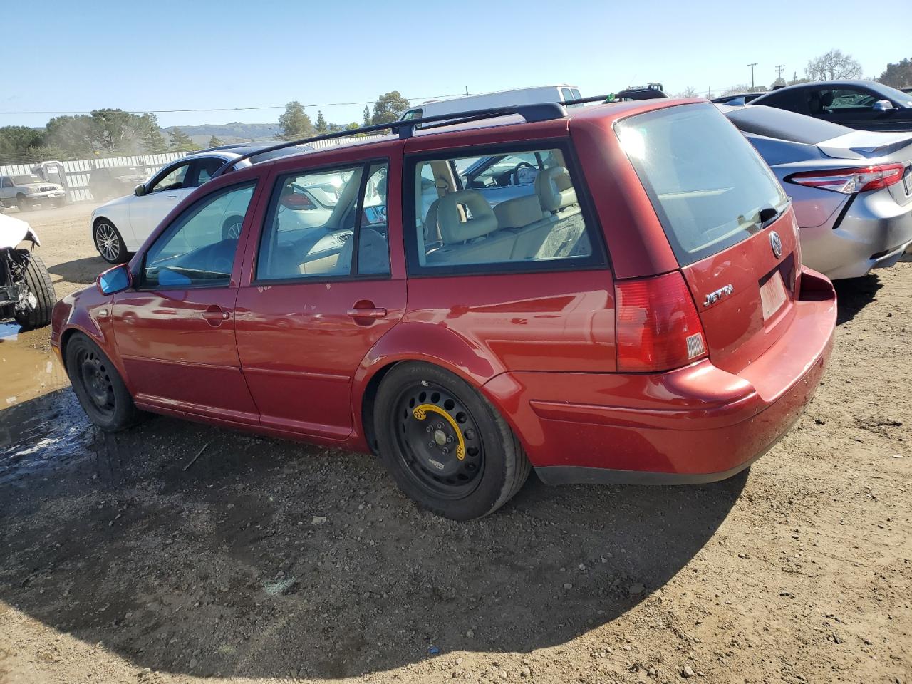 2004 Volkswagen Jetta - Image 2