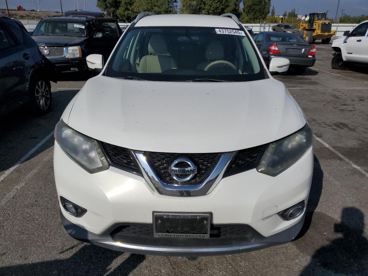 2014 Nissan Rogue - Image 5