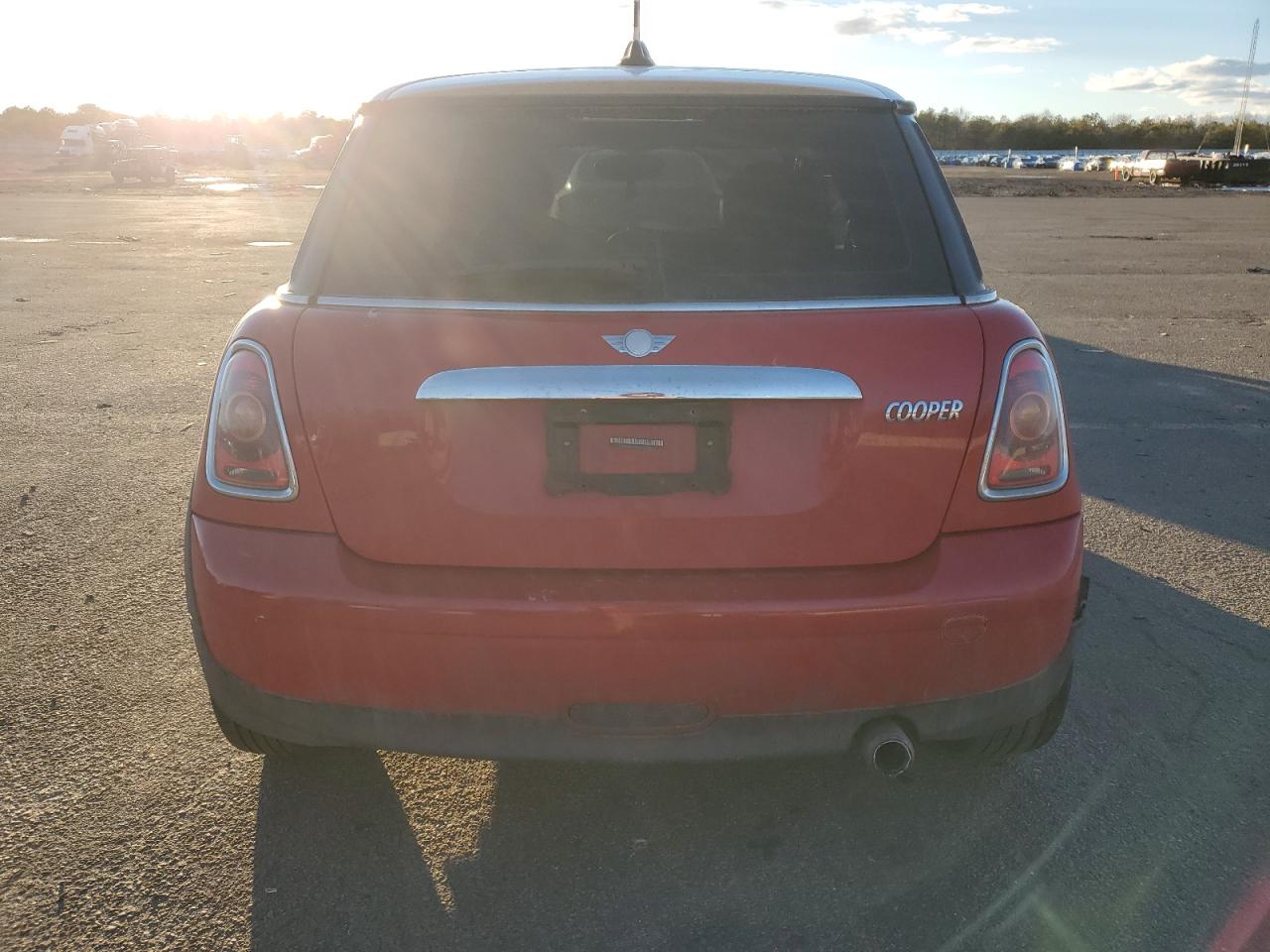 2010 MINI Cooper - Image 6