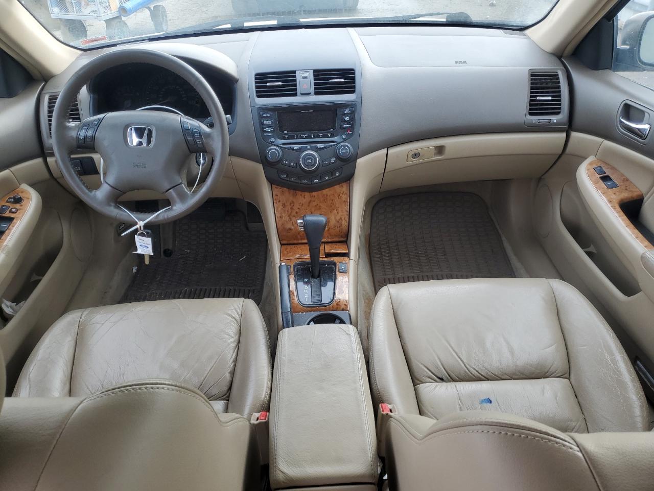 2005 Honda Accord - Image 8