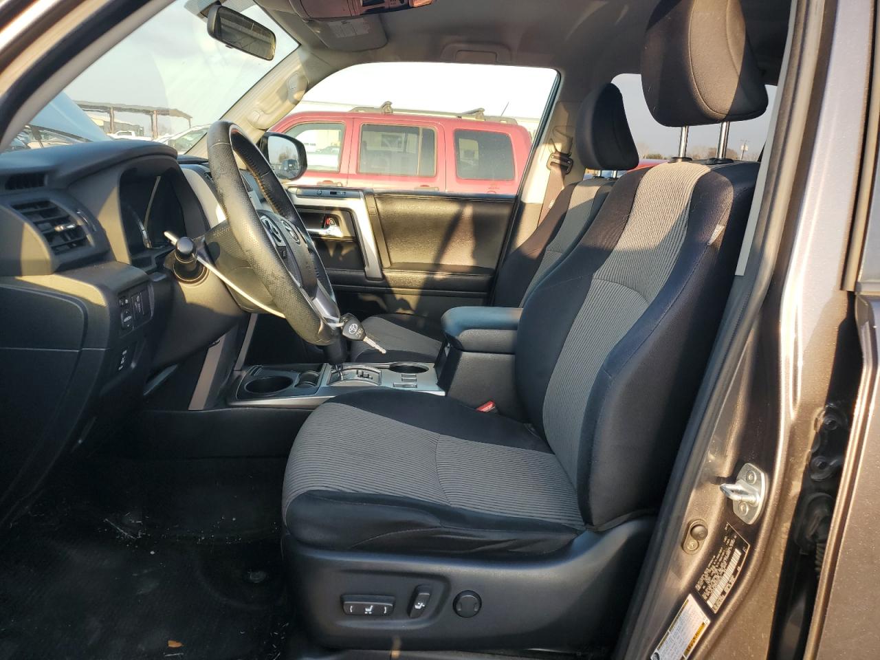 2015 Toyota 4Runner - Image 7