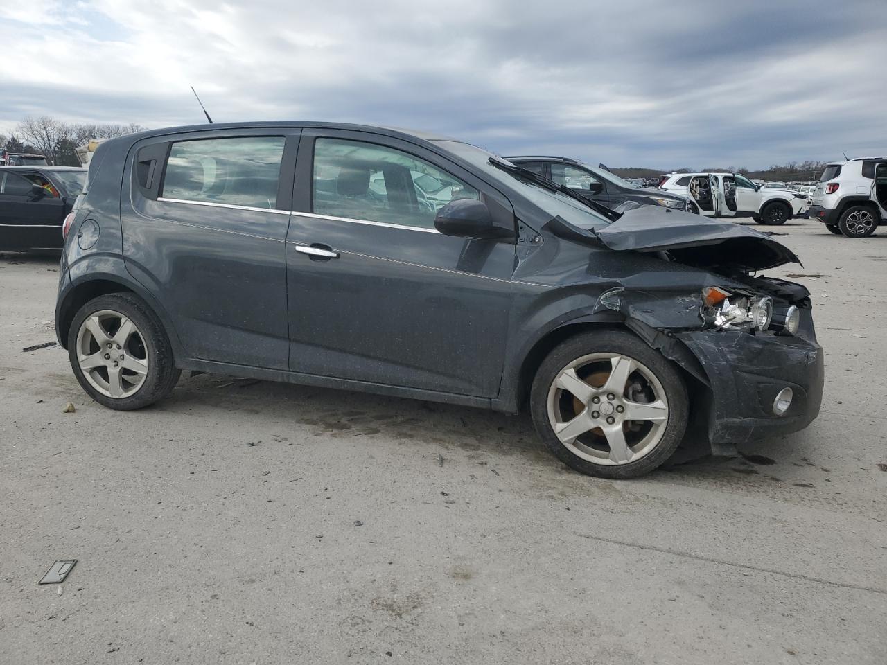 2014 Chevrolet Sonic - Image 4