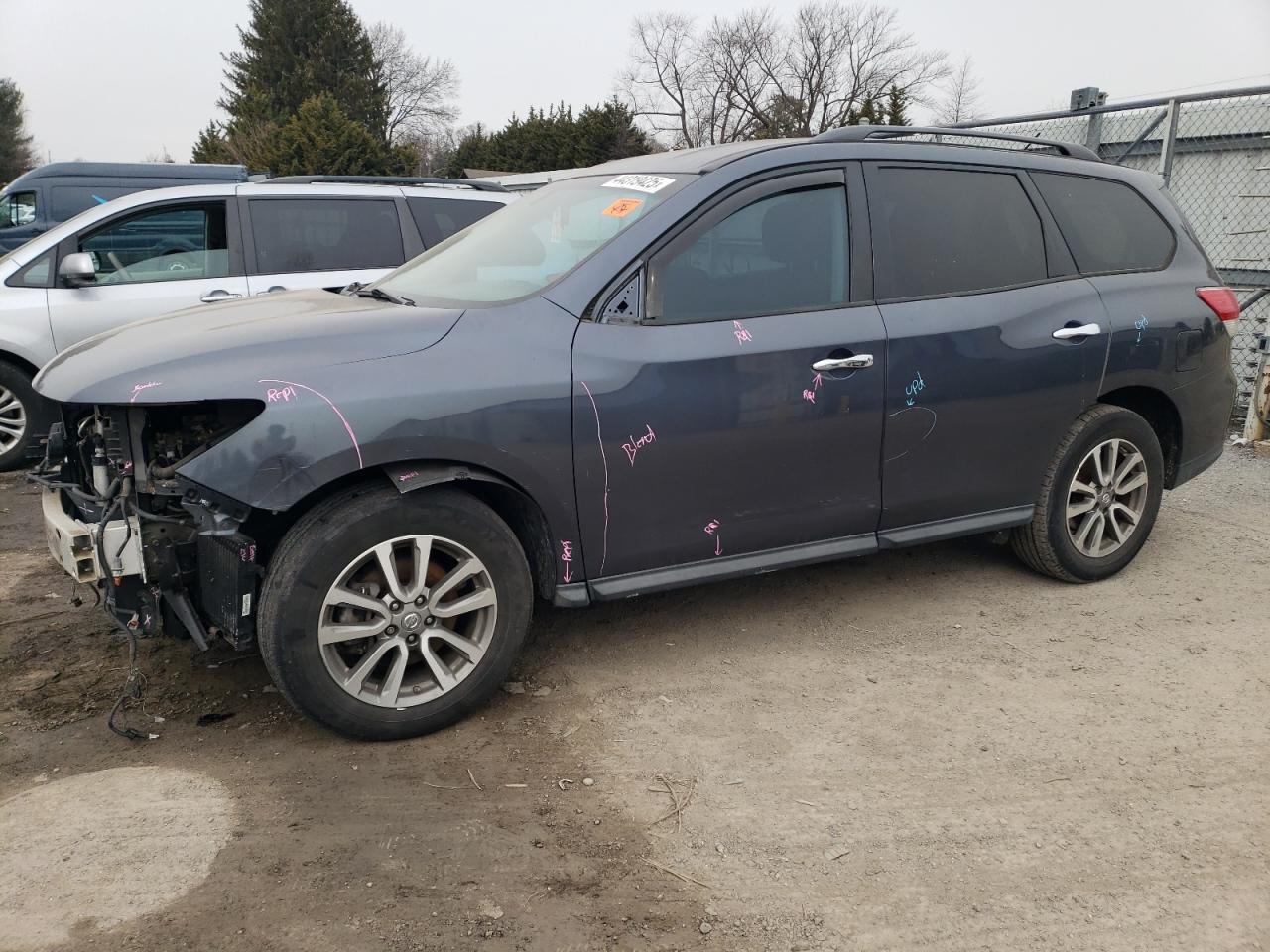 2014 Nissan Pathfinder - Image 1