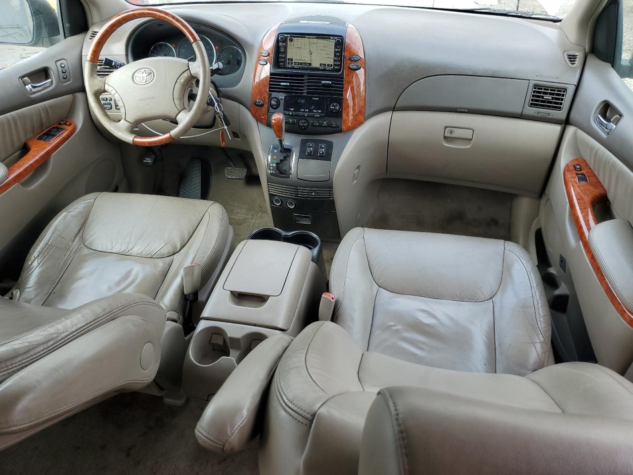 2008 Toyota Sienna - Image 8