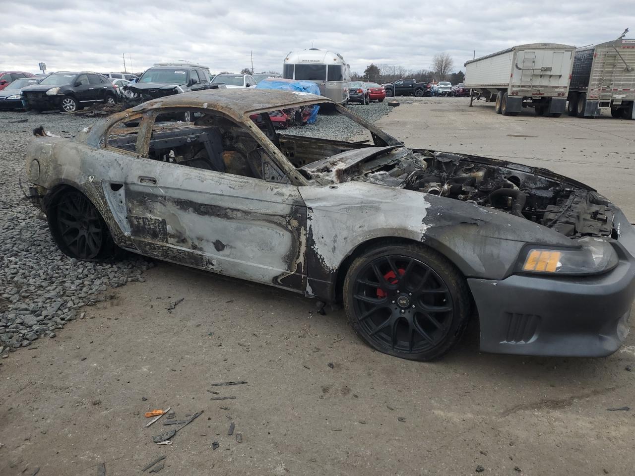 2004 Ford Mustang - Image 4