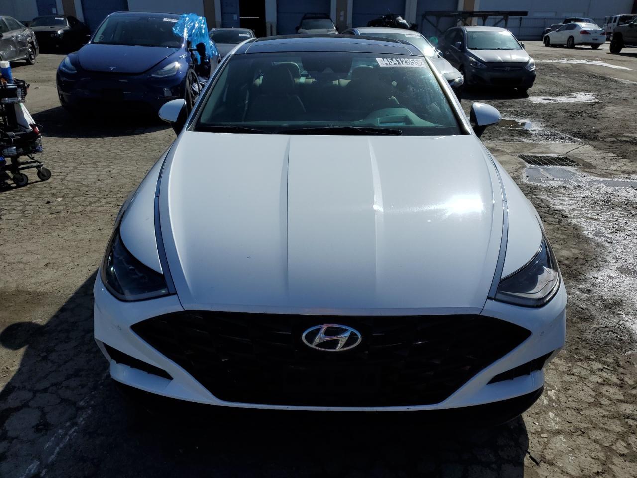 2023 Hyundai Sonata - Image 5