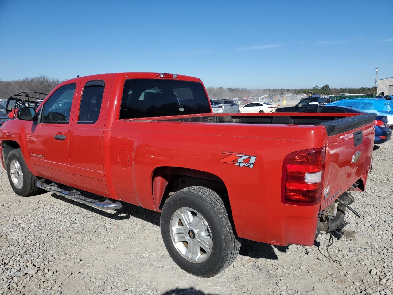 2011 Chevrolet Silverado - Image 2