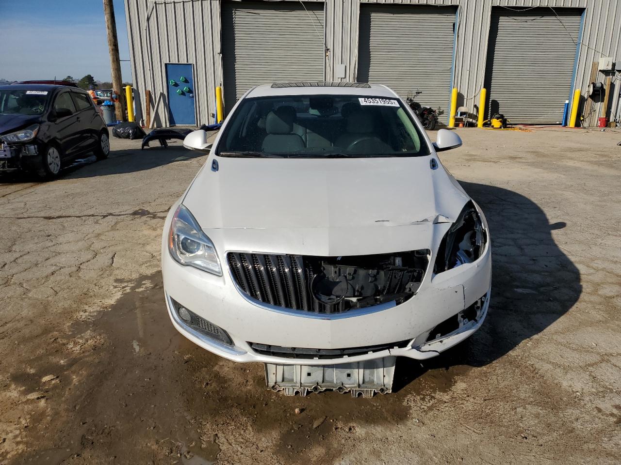 2016 Buick Regal - Image 5