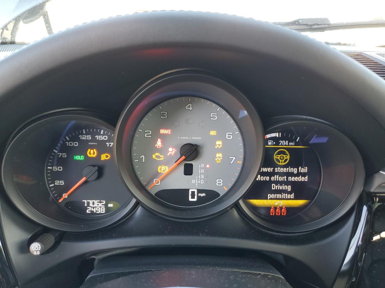 2021 Porsche Macan - Image 9