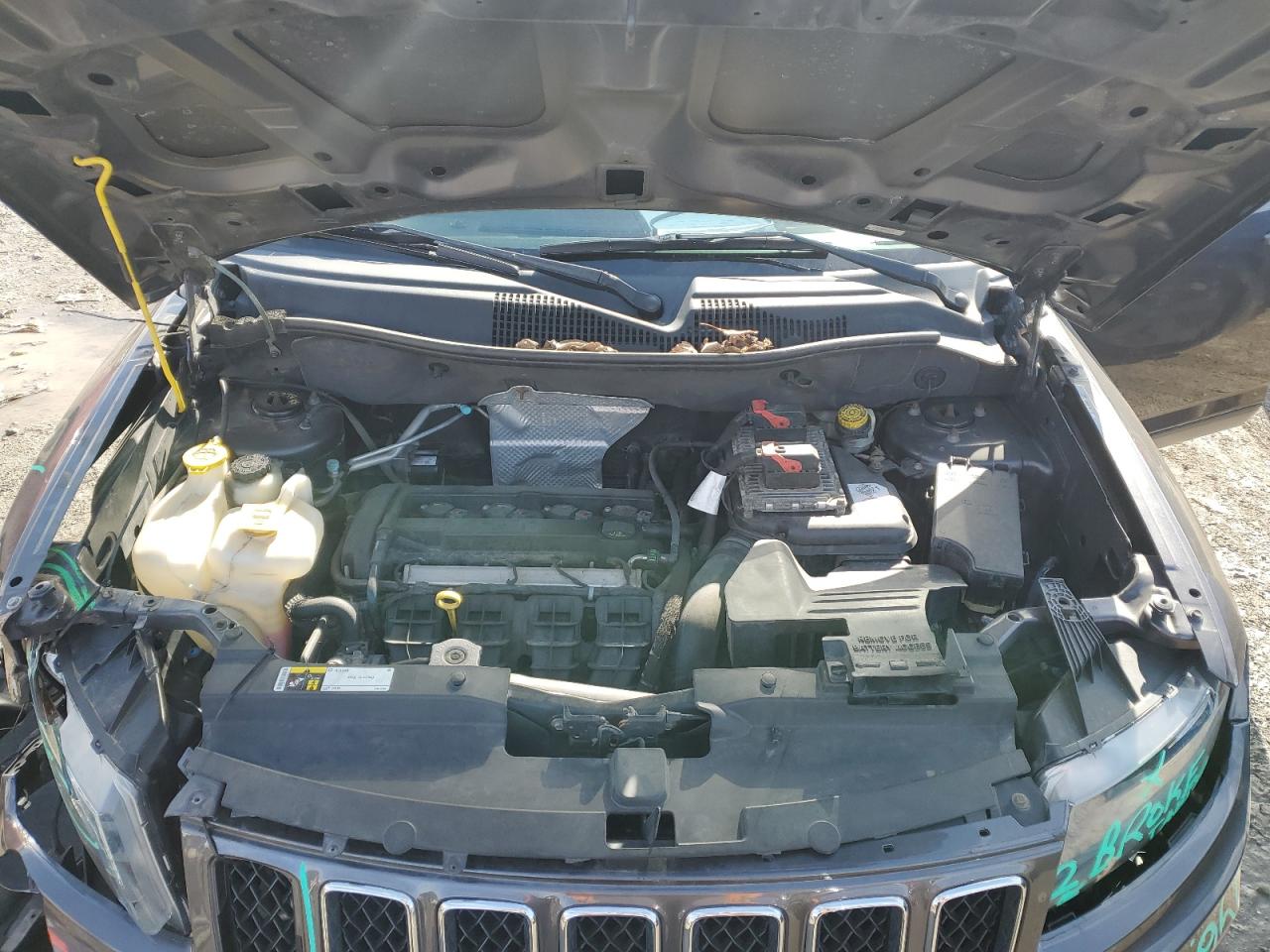 2016 Jeep Compass - Image 12