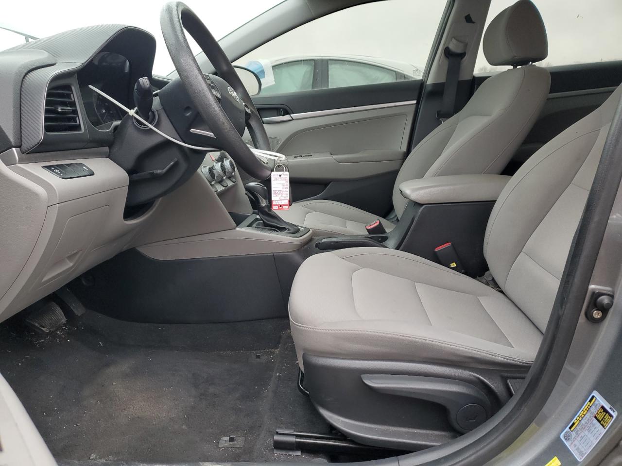 2019 Hyundai Elantra - Image 7