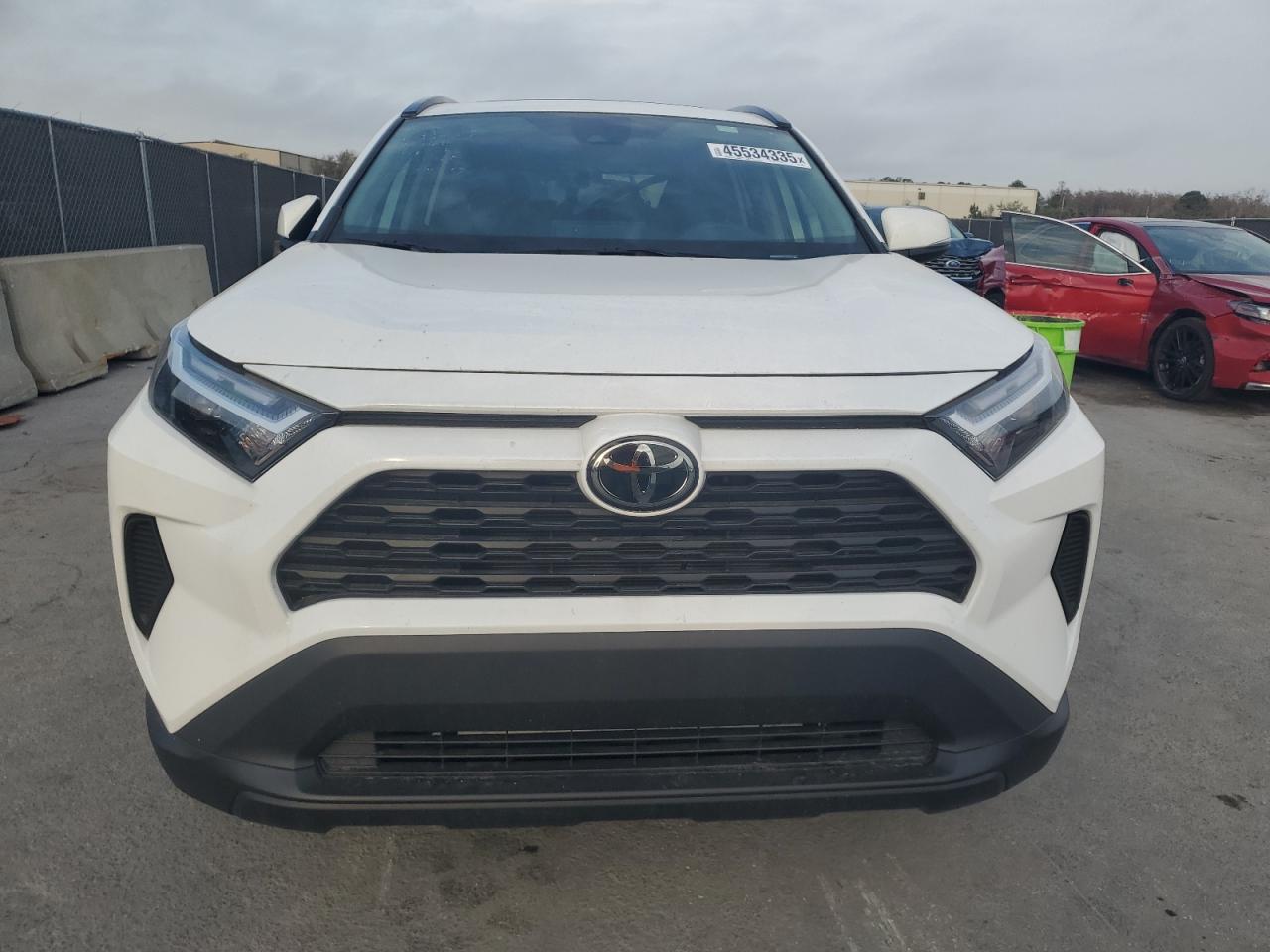 2024 Toyota RAV 4 - Image 5