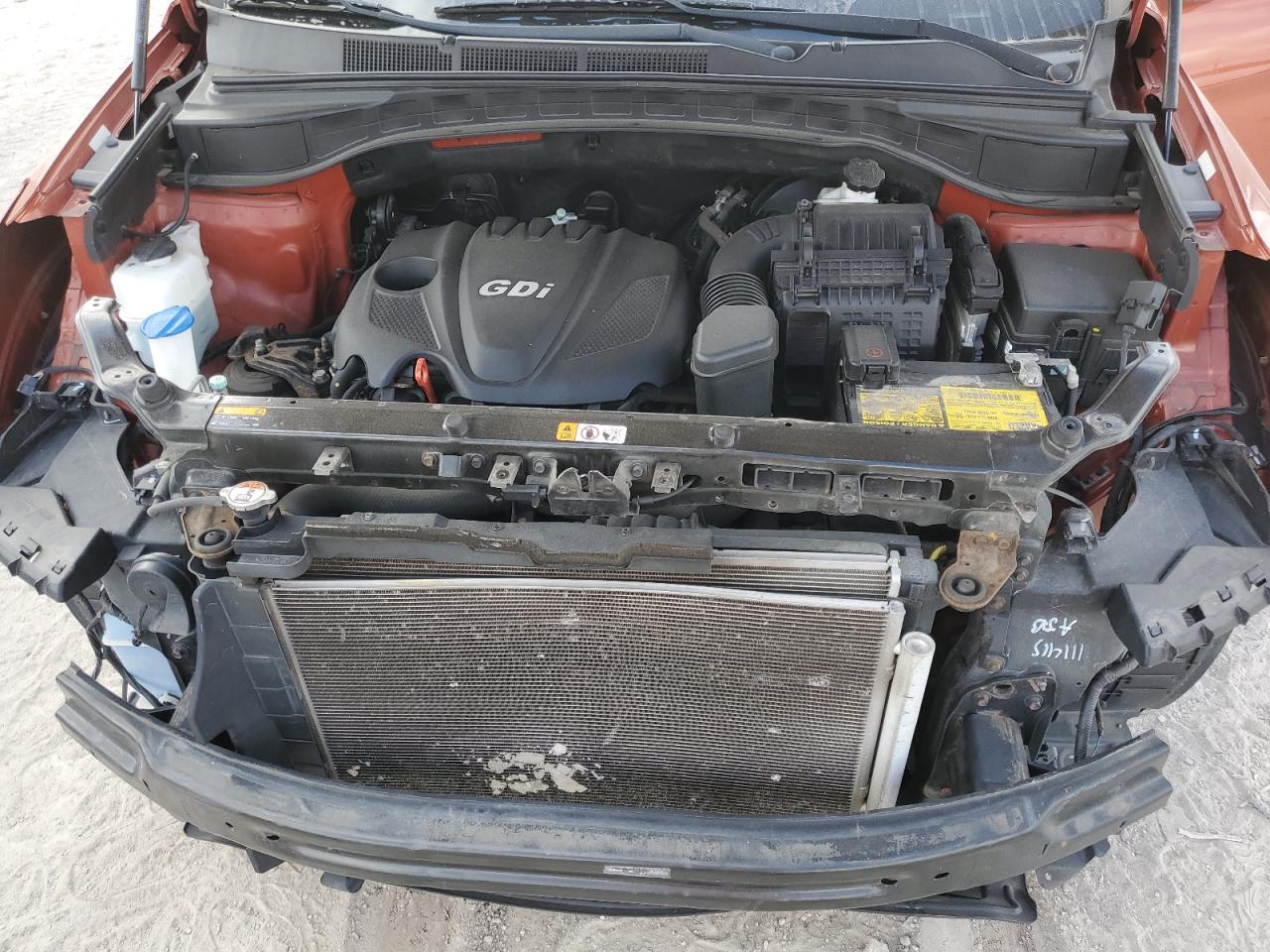 2016 Hyundai Santa Fe - Image 12