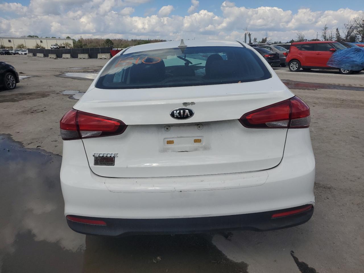 2017 Kia Forte - Image 6