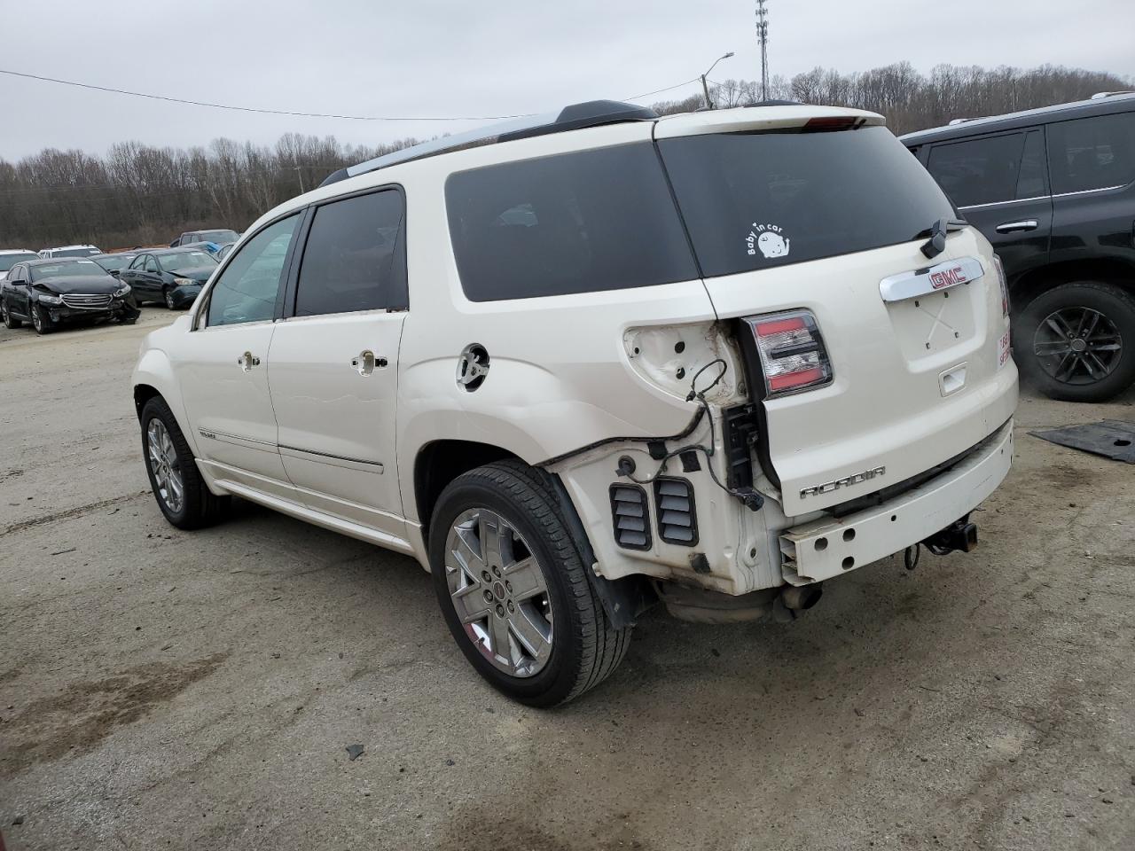 2014 GMC Acadia - Image 2