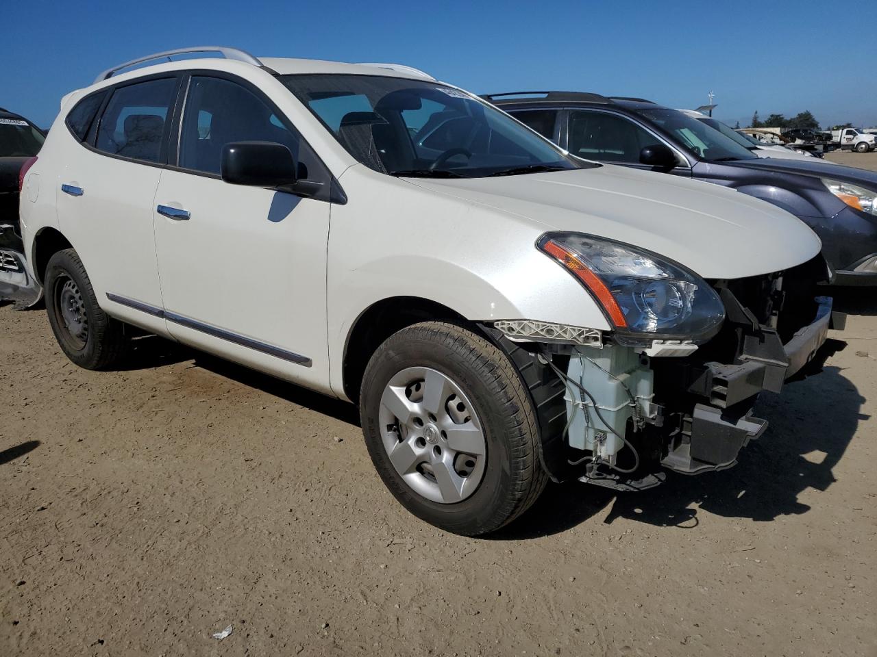 2015 Nissan Rogue - Image 4