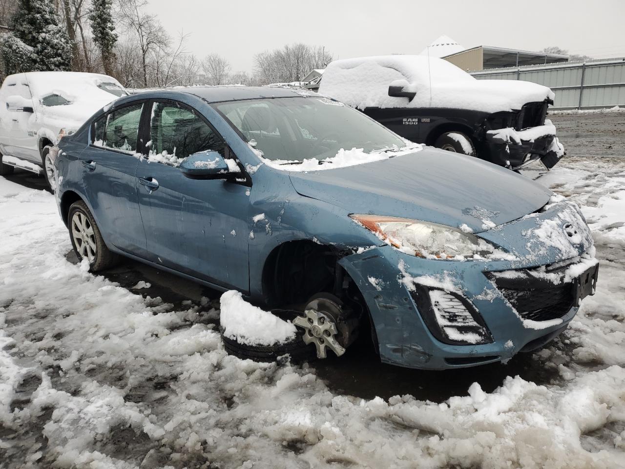2010 Mazda 3 - Image 4