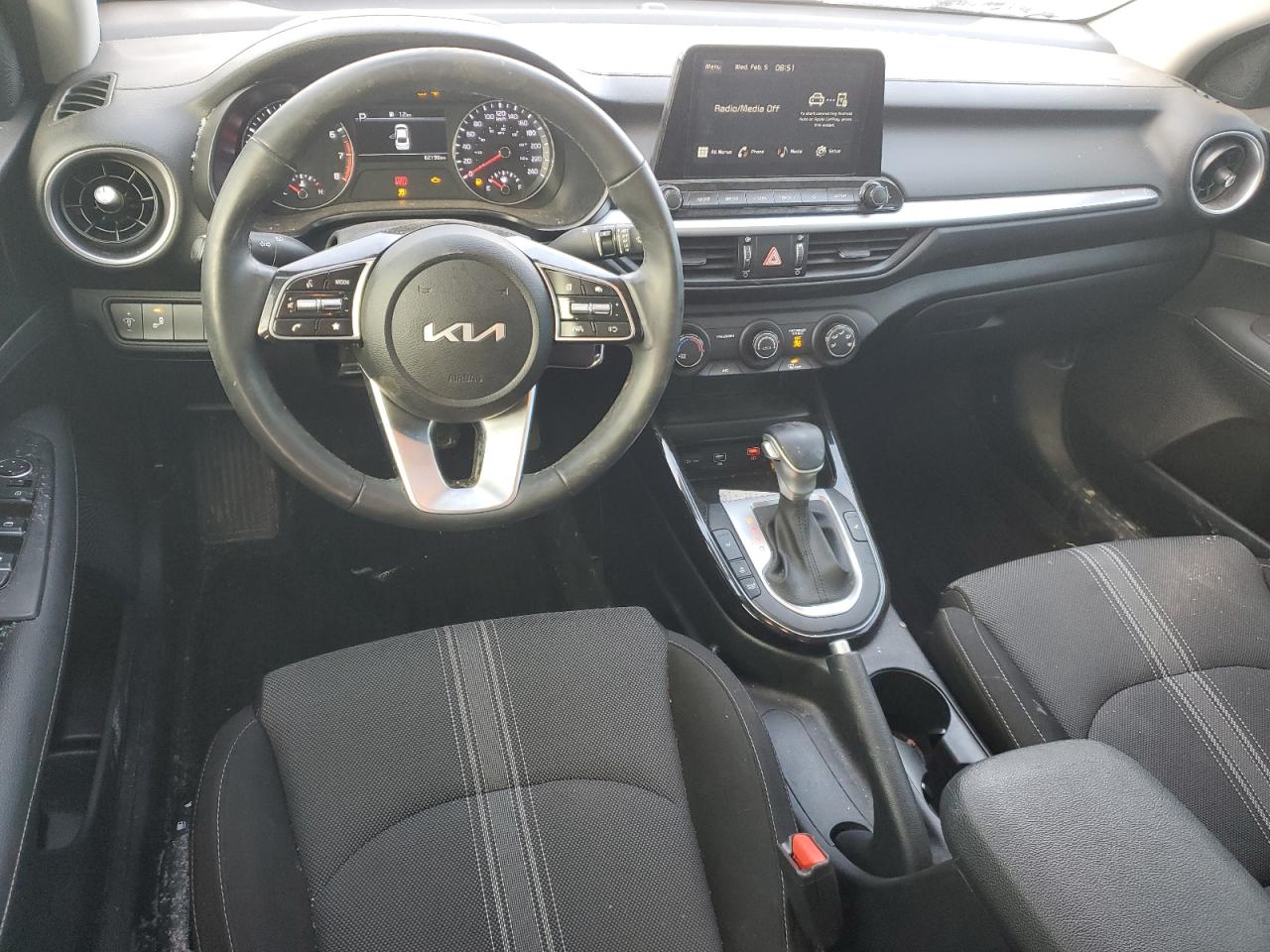 2022 Kia Forte - Image 8