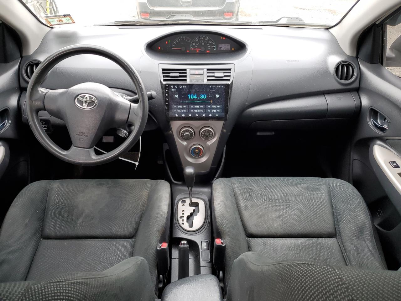 2009 Toyota Yaris - Image 8