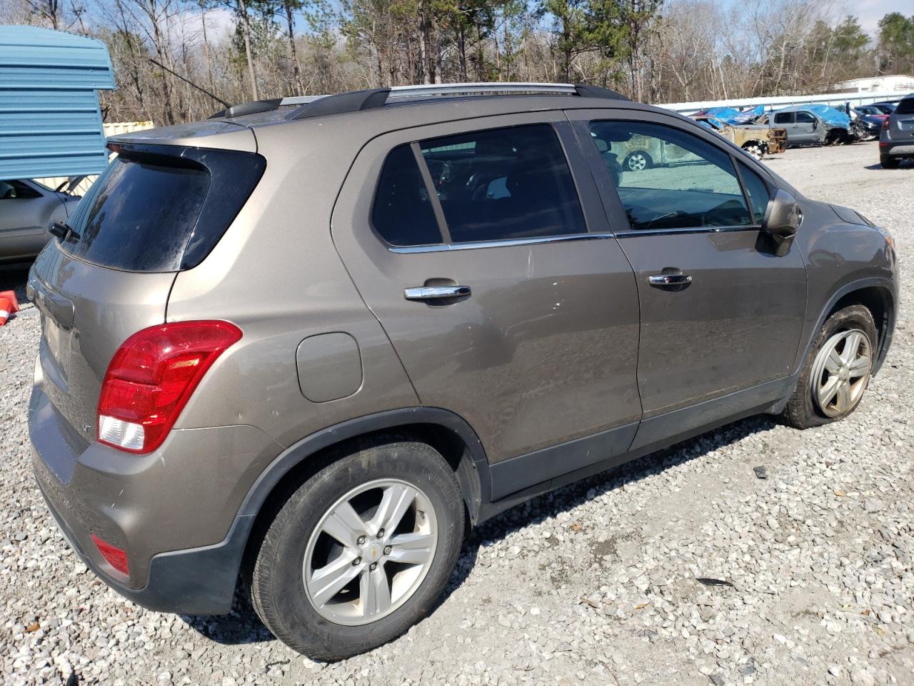 2020 Chevrolet Trax - Image 3