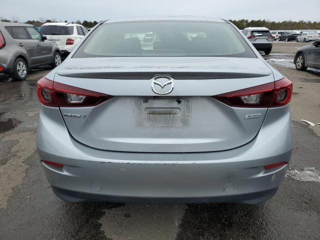  MAZDA 3 2018 Srebrny