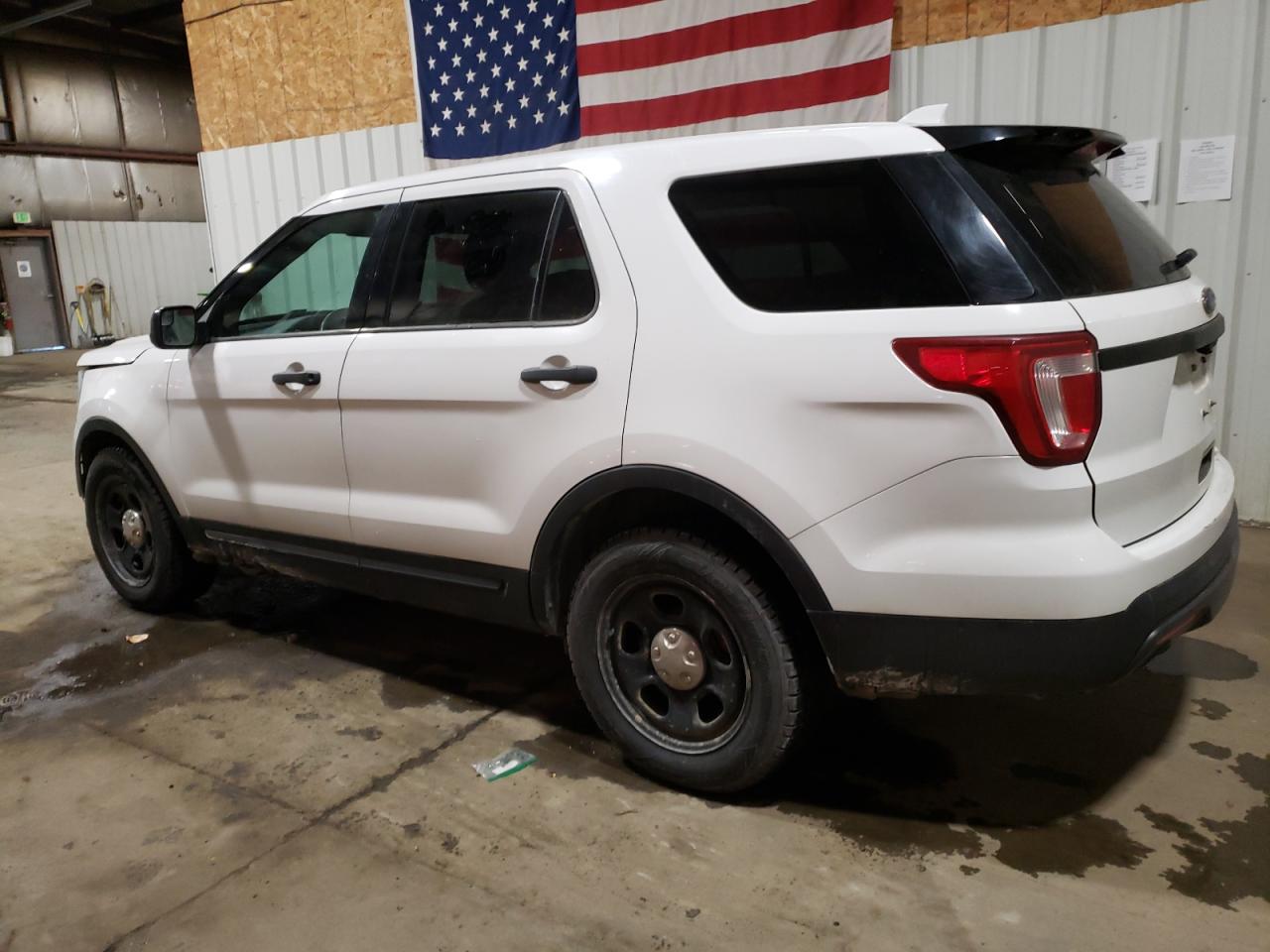 2017 Ford Explorer - Image 2