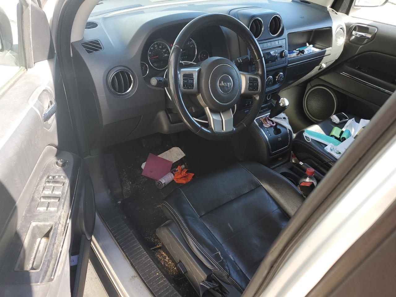 2012 Jeep Compass - Image 8