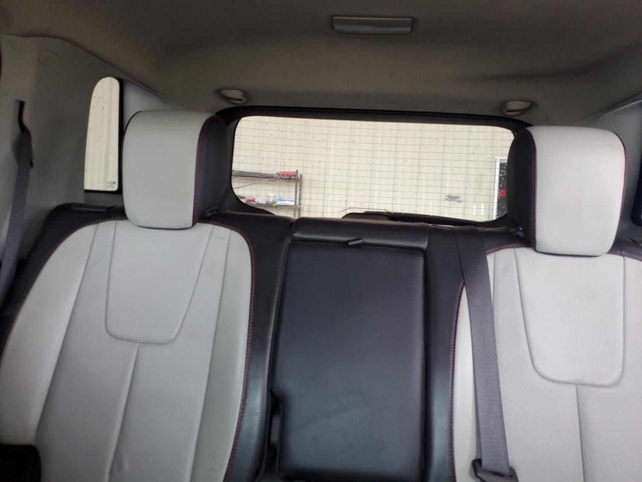 2014 GMC Terrain - Image 10