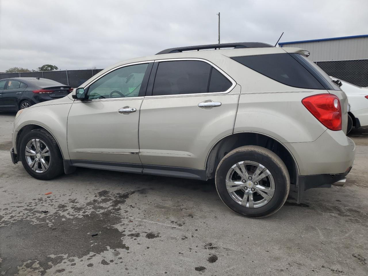 2014 Chevrolet Equinox - Image 2