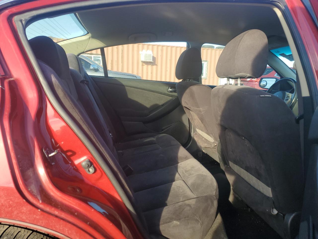 2009 Nissan Altima - Image 10