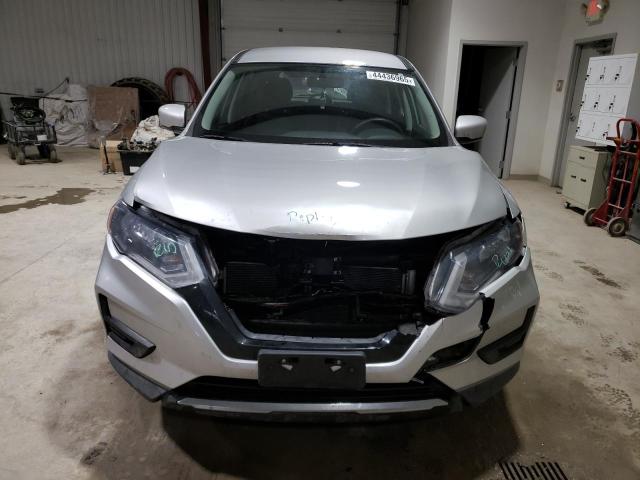 NISSAN ROGUE 2018 Серебристый