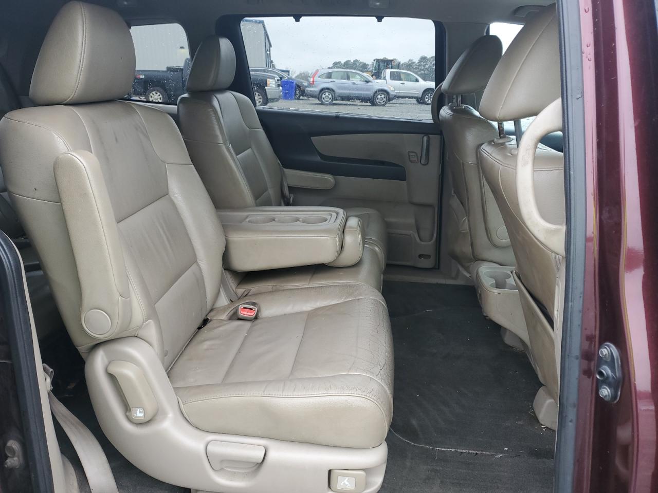 2012 Honda Odyssey - Image 11