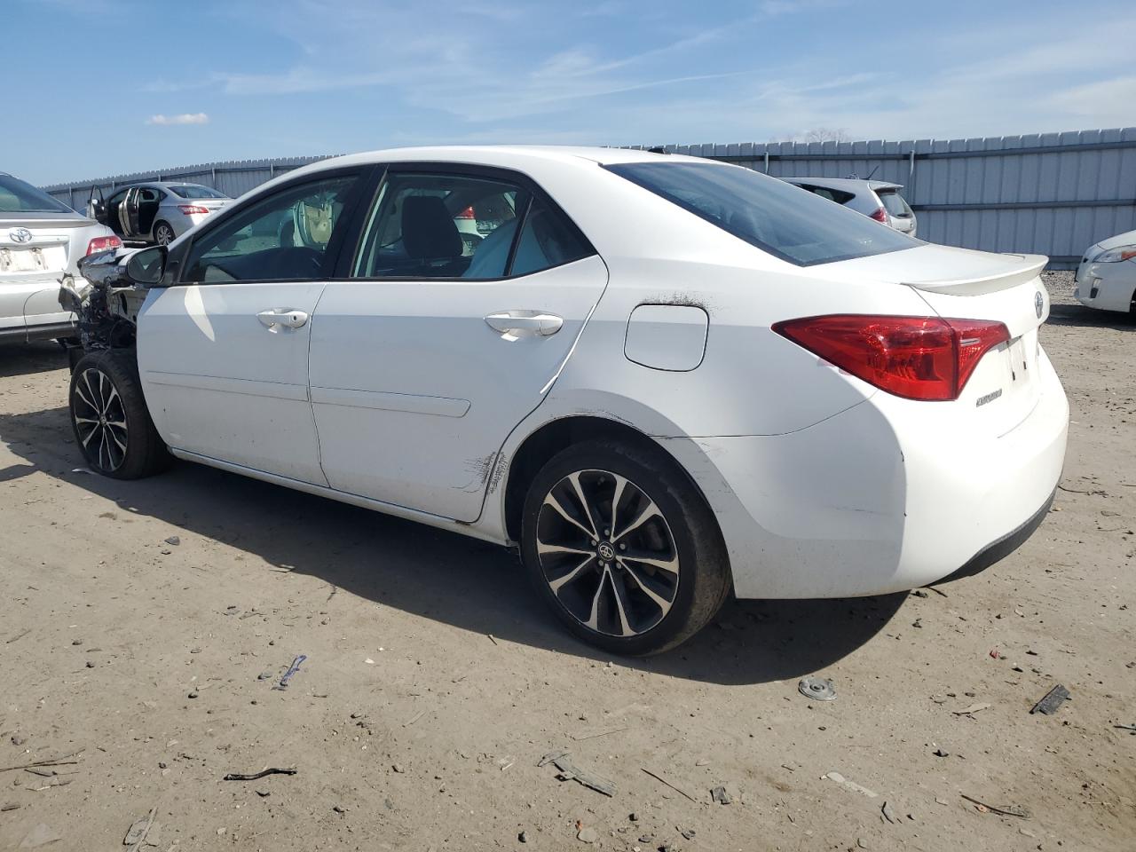 2018 Toyota Corolla - Image 2