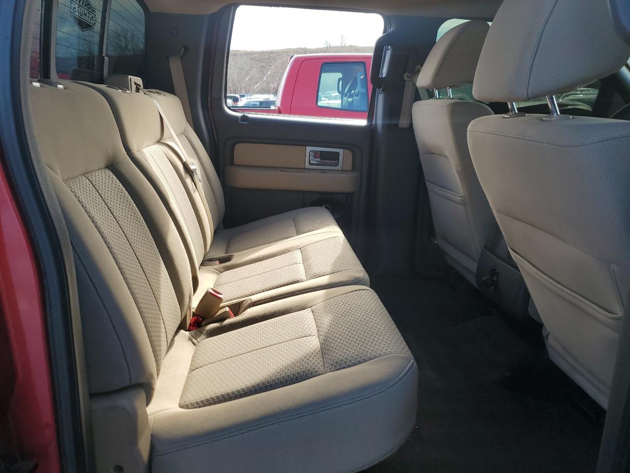 2011 Ford F-150 - Image 10