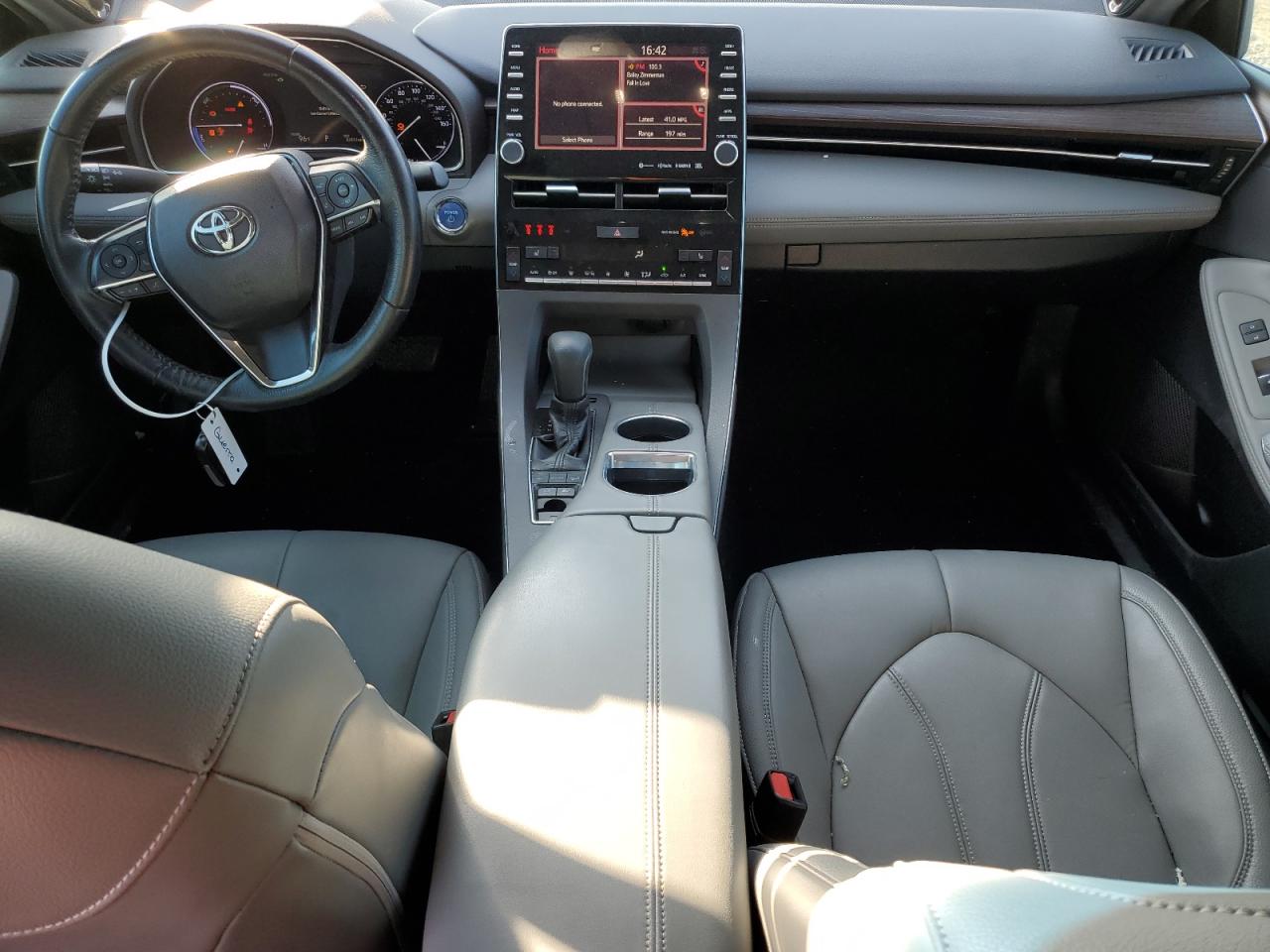 2019 Toyota Avalon - Image 8