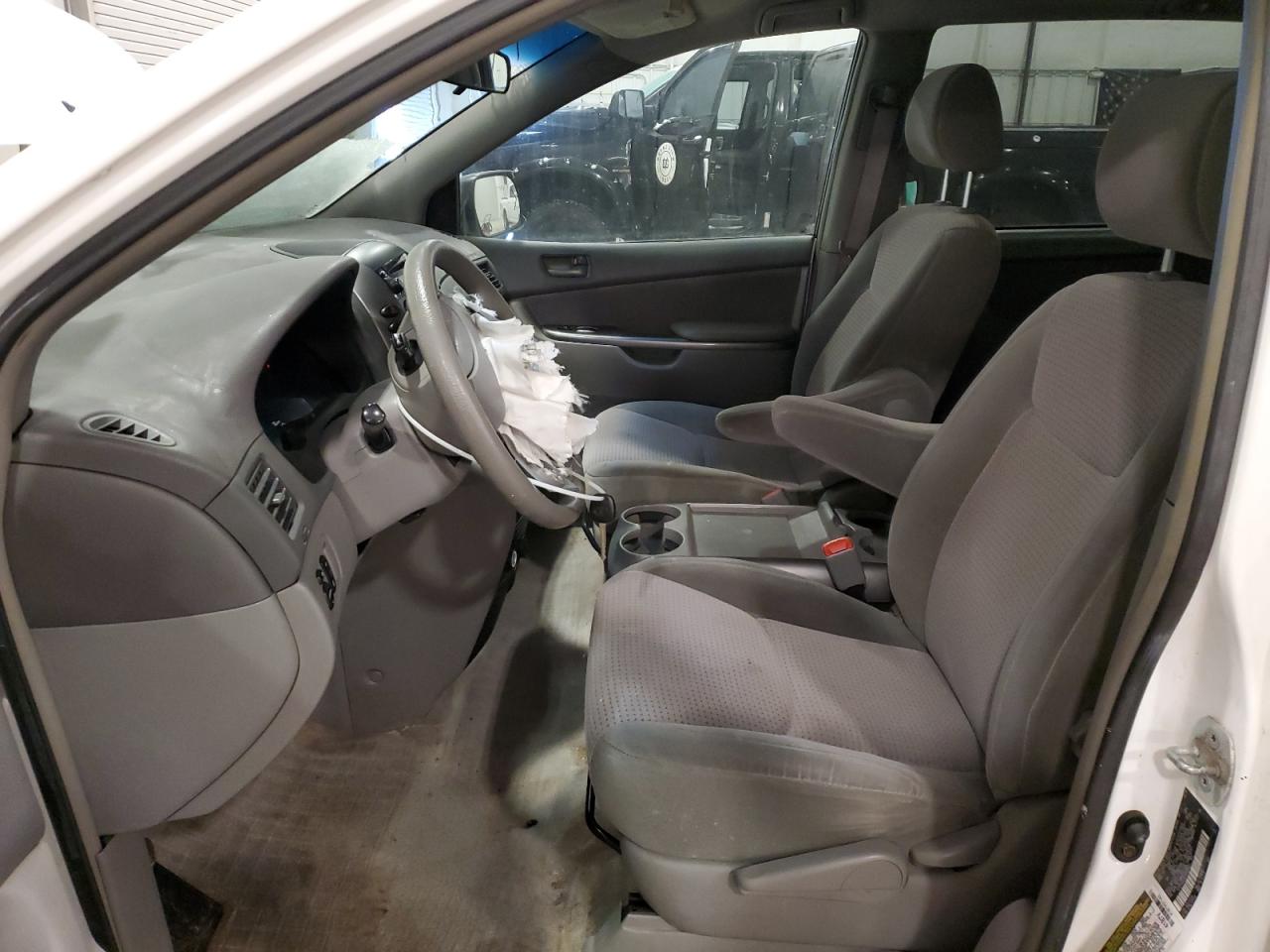 2006 Toyota Sienna - Image 7