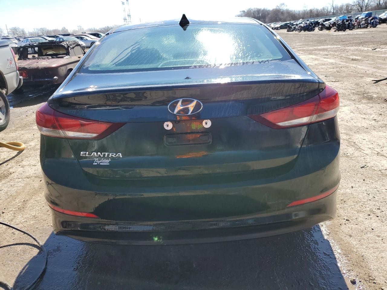 2018 Hyundai Elantra - Image 6