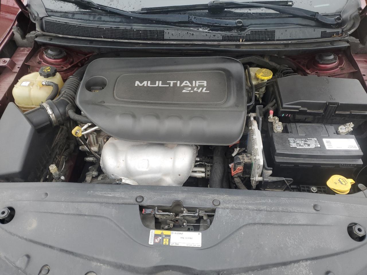 2015 Chrysler 200 - Image 11
