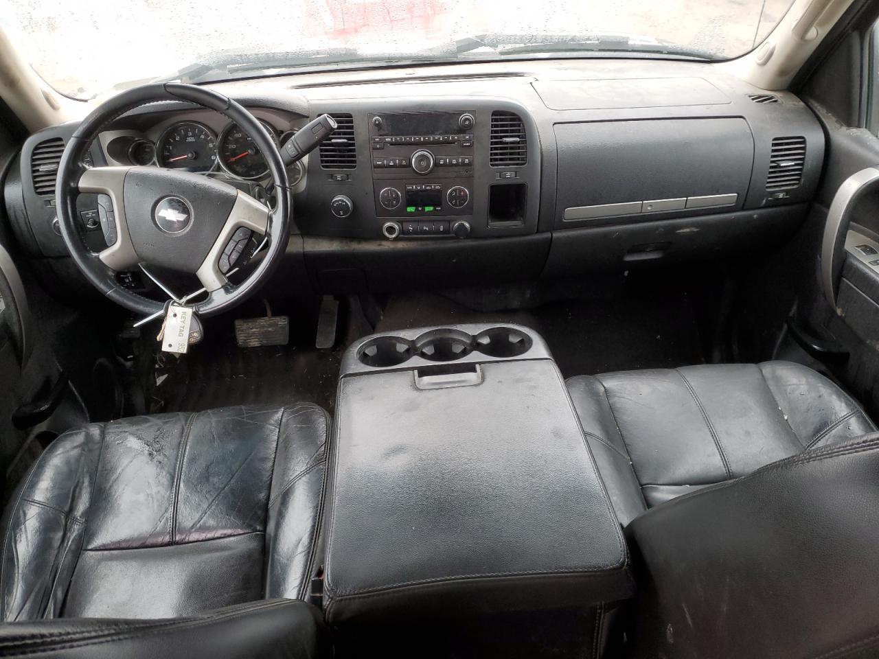 2012 Chevrolet Silverado - Image 8