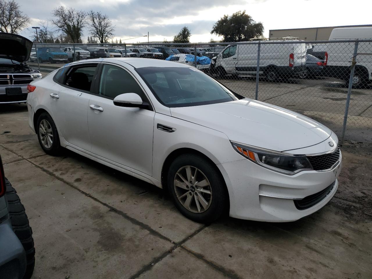 2016 Kia Optima - Image 4