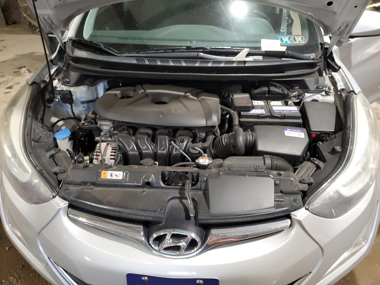 2015 Hyundai Elantra - Image 11