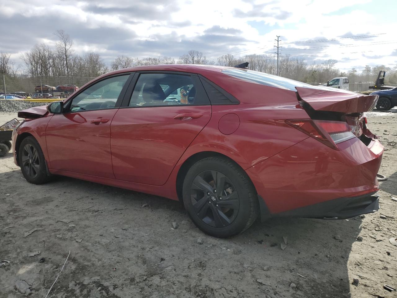 2022 Hyundai Elantra - Image 2