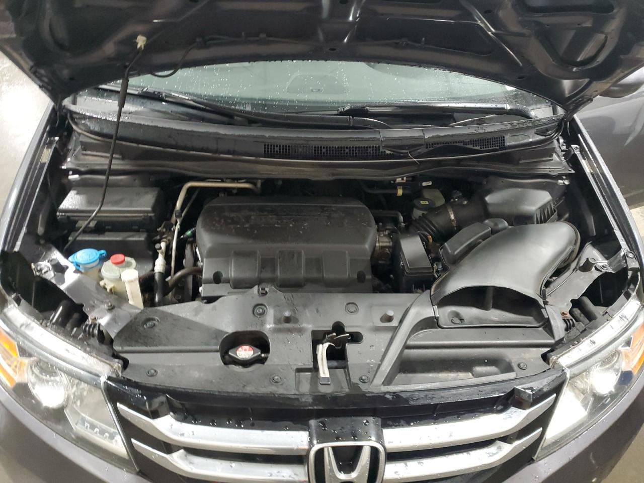 2014 Honda Odyssey - Image 13