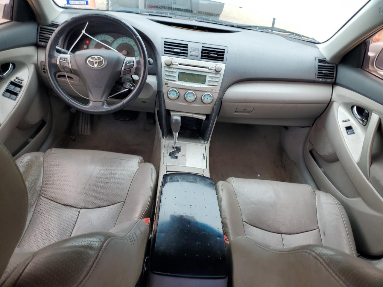 2009 Toyota Camry - Image 8