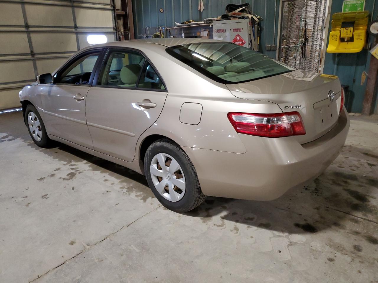 2007 Toyota Camry - Image 2