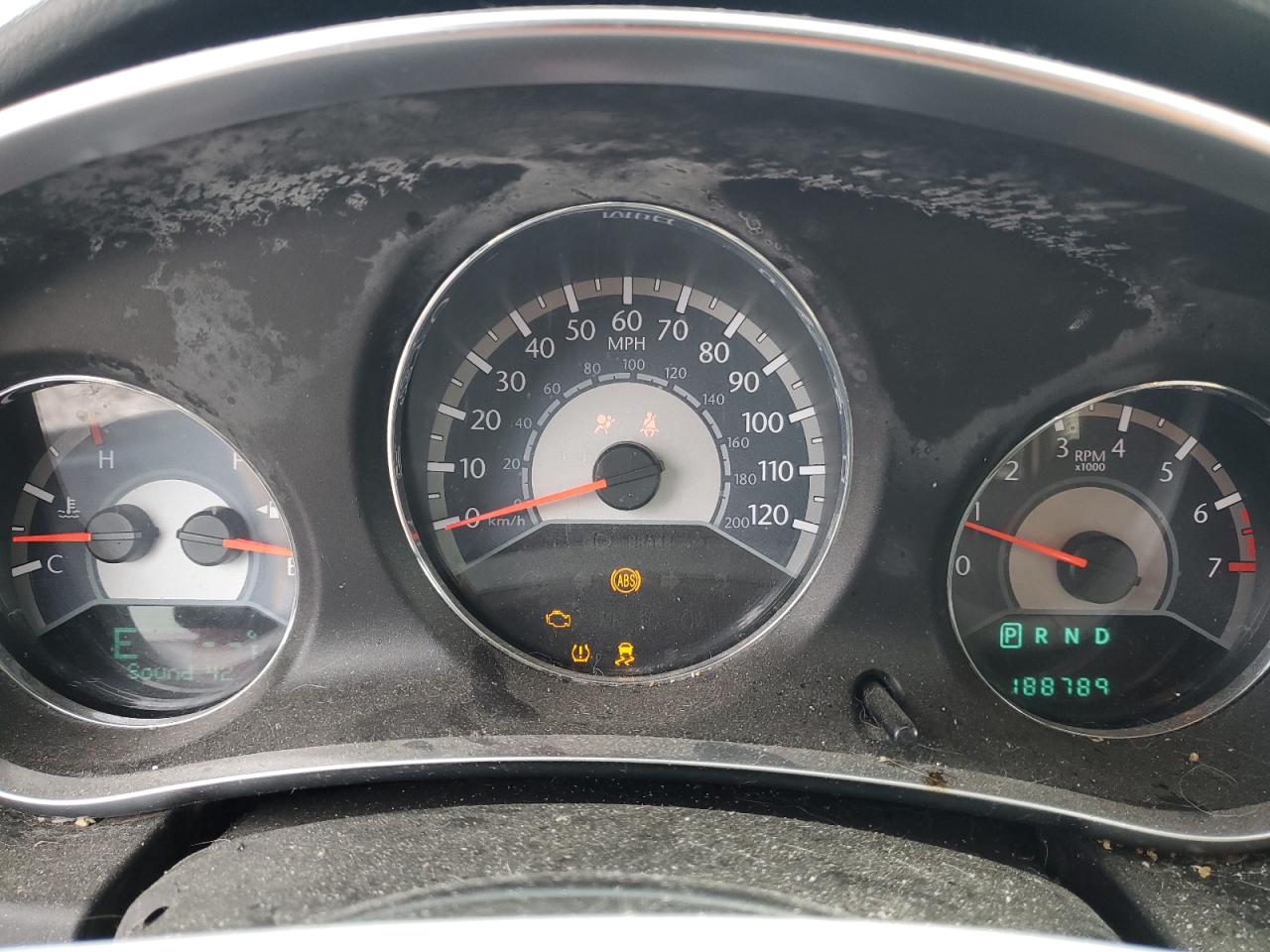 2011 Chrysler 200 - Image 9