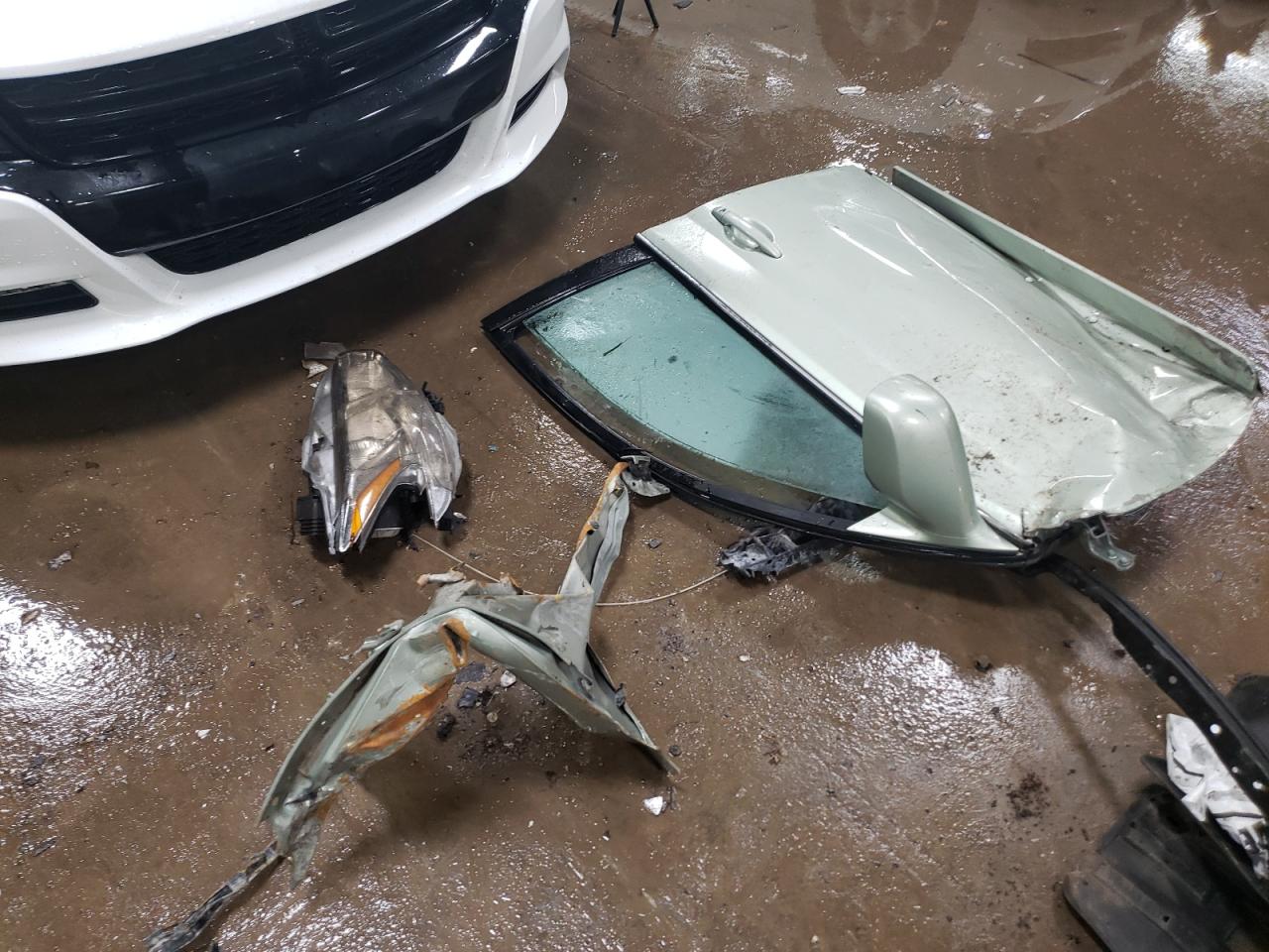 2005 Toyota Avalon - Image 12