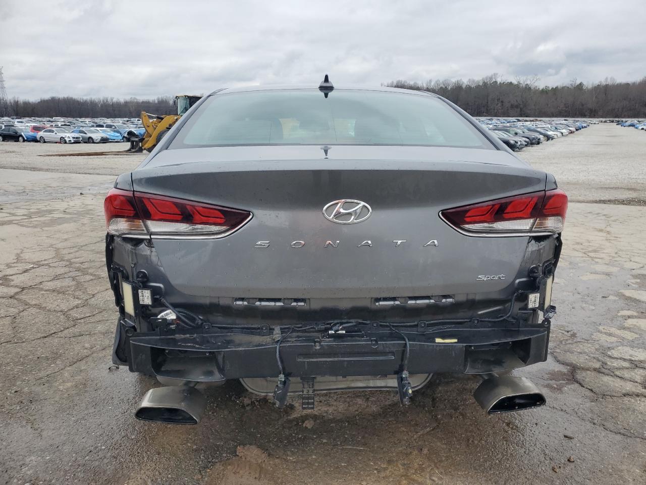 2018 Hyundai Sonata - Image 6