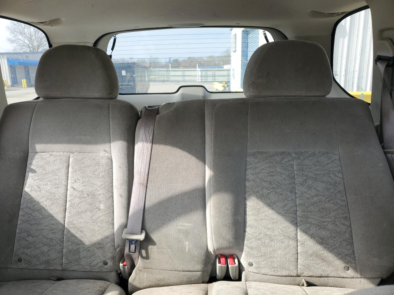 2005 GMC Envoy - Image 10